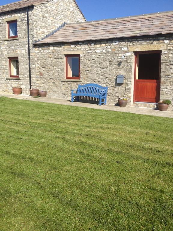 Curlew Barn Bed & Breakfast Leyburn Exterior photo