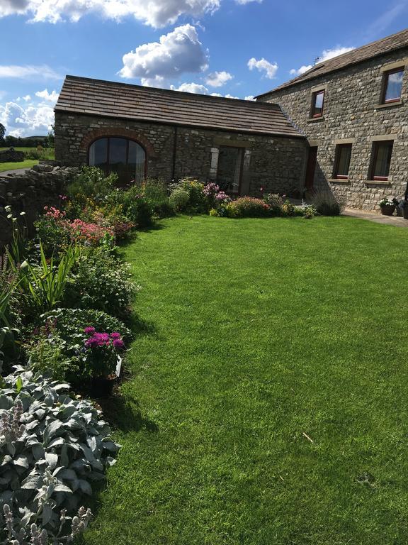 Curlew Barn Bed & Breakfast Leyburn Exterior photo